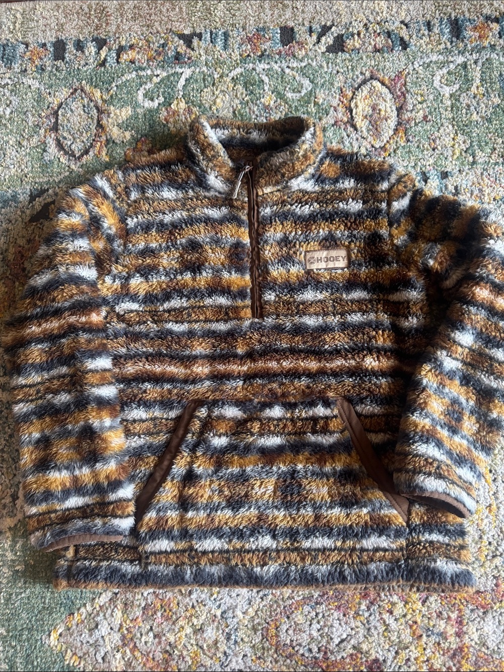 HOOEY BOYS TAN STRIPED FLEECE PULLOVER IN SZ MED…GENTLY WORN.